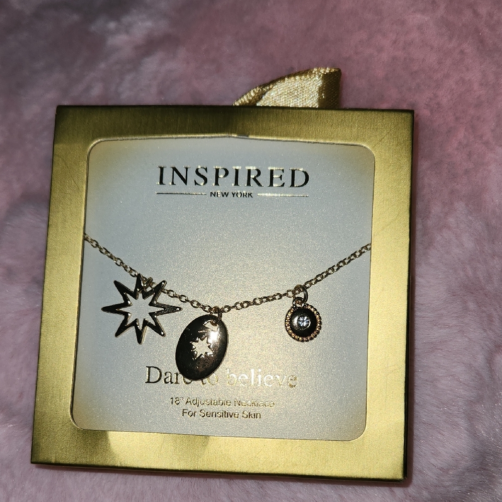 Gold Necklace with Star and Pendant